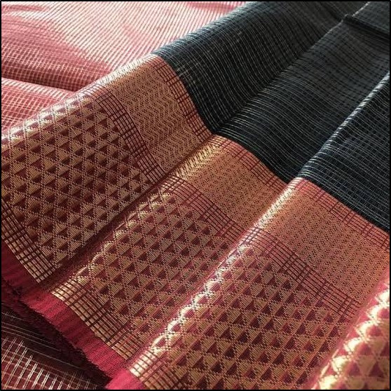 Maheshwari Handloom Weaving